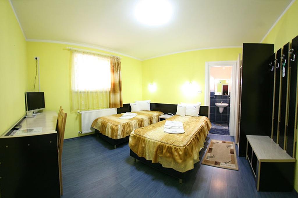 Pensiunea Soferul Norocos Bacău Zimmer foto