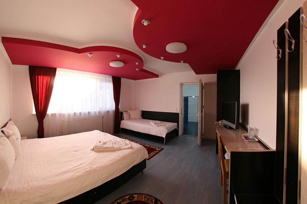 Pensiunea Soferul Norocos Bacău Zimmer foto